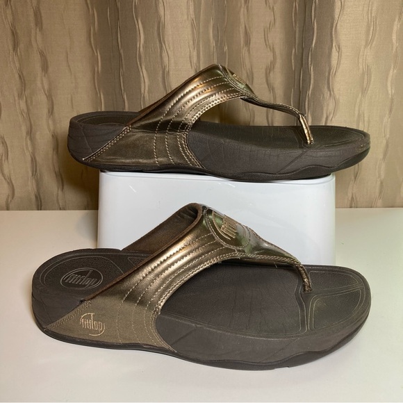 FitFlop Women's 9 Leather Metallic Gold Bronze Thong Flip Flops Sandals - Picture 1 of 14